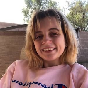 Meet your Posher, Maya